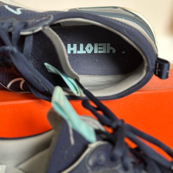 Nike Skyve Max Marathon Running Shoes/Sneakers

Mens size 9

Blue/White - Picture 11 of 13